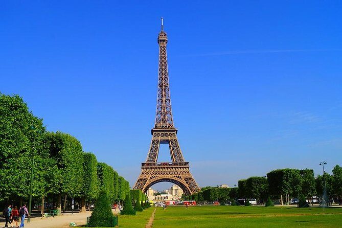 Private 4-hour city tour of Paris with driver and official guide - The Sum Up