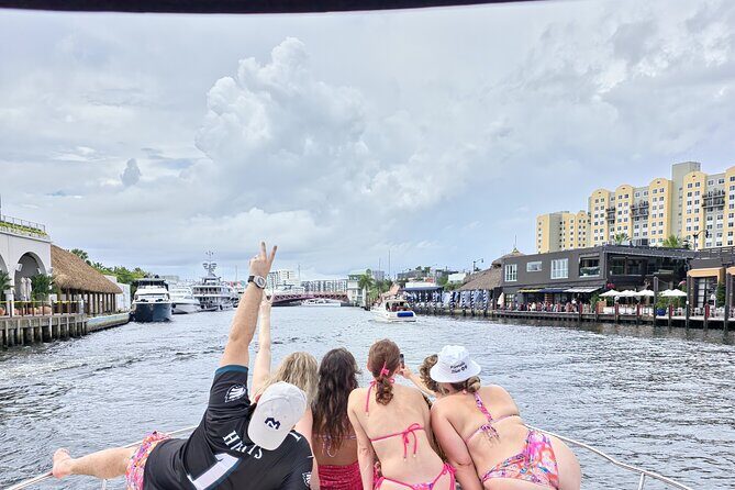 Private 4 Hour Miami Sandbar Escape on a Luxury Yacht - Key Points