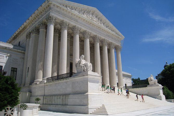 Private 4-hour Walking Tour in Washington with official tour guide - Who Should Book This Tour?