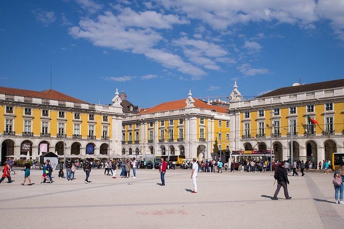Private 4-hour Walking Tour of Lisbon with official tour guide - Who Will Love This Tour?