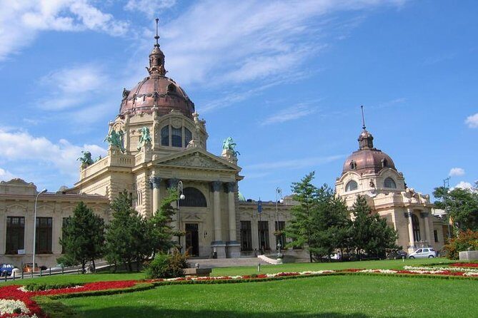 Private 4-hours City Tour of Budapest with private guide and Hotel Pick-up - FAQ