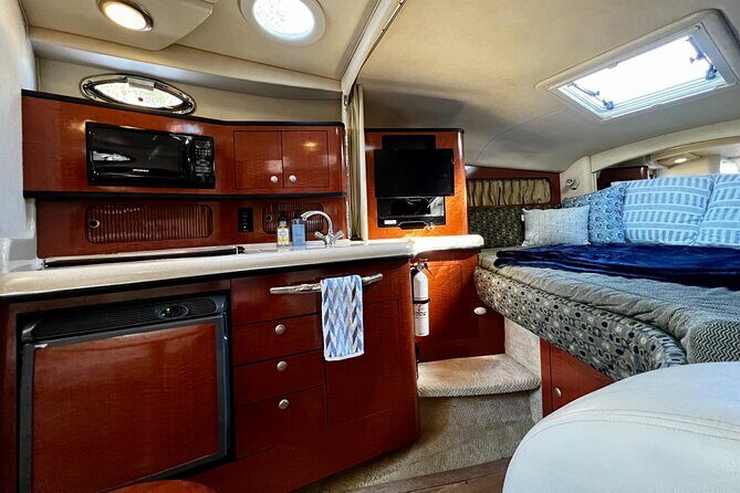 Private 4 Hours Sea Ray 34 Foot Yacht Rental in Miami - FAQs
