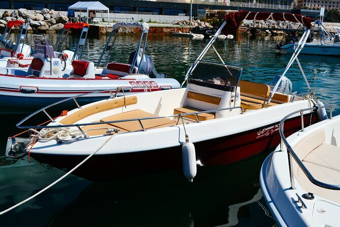 Private 40hp Boat Tour of the Amalfi Coast and Positano - FAQ