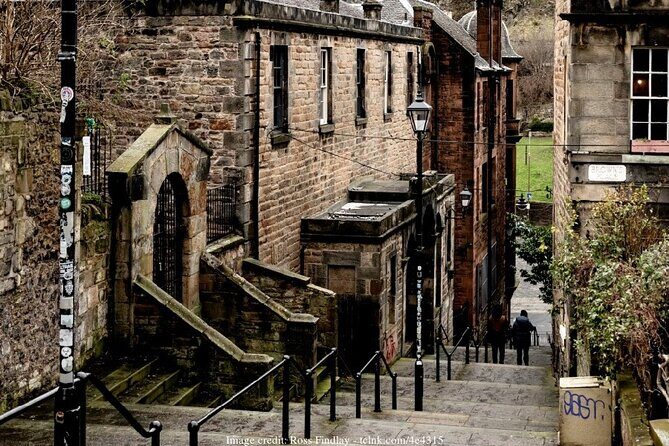 Private 4h Walking Tour in Edinburgh with Edinburgh Castle Tour - Final Words: Who Will Love This Tour?