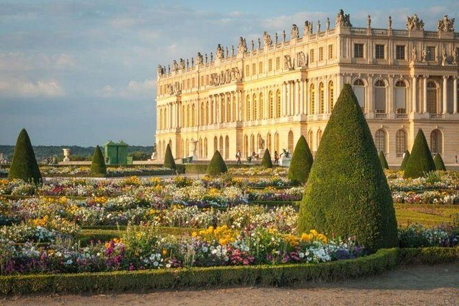Private 5-hour round transfer to Versailles from Paris. Best offer! - A Closer Look at the Experience