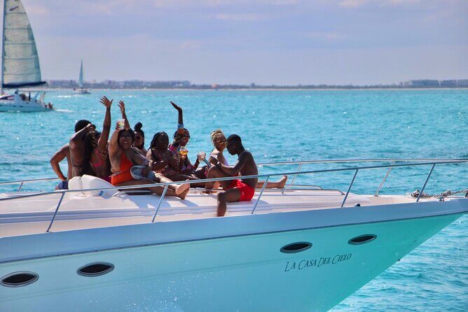 Private 50FT Yacht Rental in Cancún P8 - Navigating Cancun’s Waters in Style