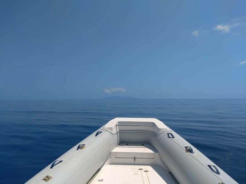 Private 5hrs Cruise with stop for lunch,dinner in Thirasia - Who Is This Tour Best For?