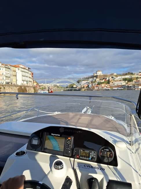 Private 6 Bridges Cruise in Porto with Optional Sunset - Discovering Porto from the Douro River