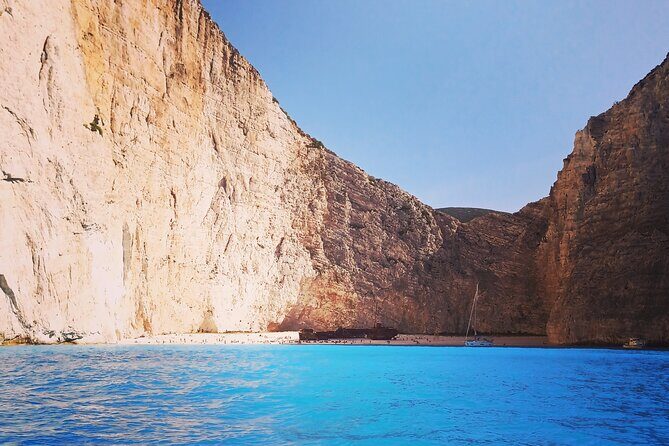 Private 7m 250hp speed boat tour Shipwreck Blue caves up to 8pax - Final Thoughts: Is This Tour Right for You?