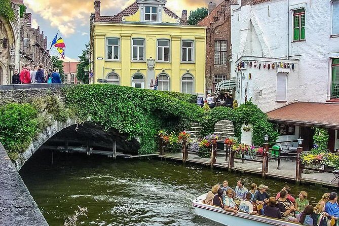 Private 8-hour Tour to Bruges from Brussels with driver and guide (in Bruges) - Key Points