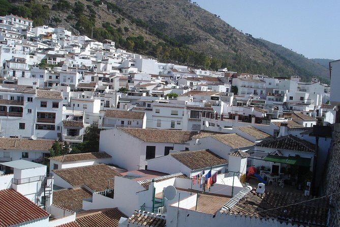 Private 8-hour Tour to Mijas Marbella and Puerto Banús from Malaga - FAQ