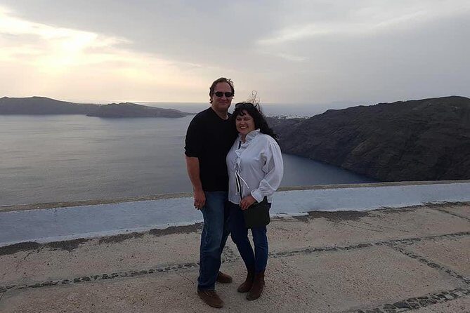 Private 8h tour on Santorini - Analyzing the Value
