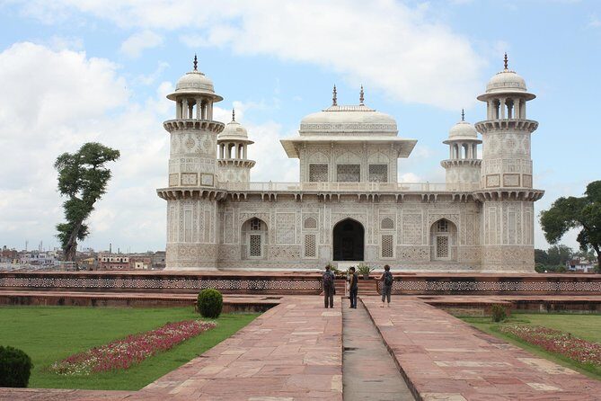 Private Agra Full Day Tour : Taj Mahal, Agra Fort and Baby Taj - Key Points