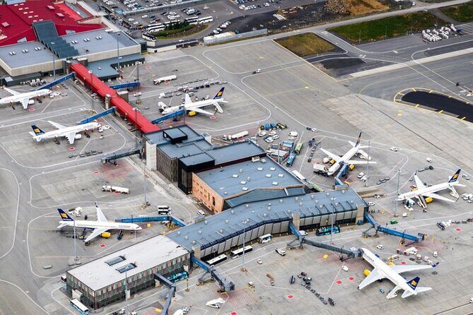 Private Airport Transfer from Reykjavik to Keflavik Int. Airport - An In-Depth Look at the Transfer Experience