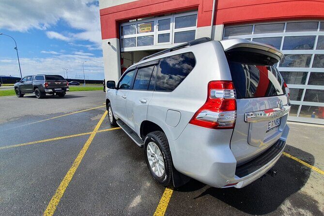 Private Airport Transfer (one way) - An In-Depth Look at the Experience