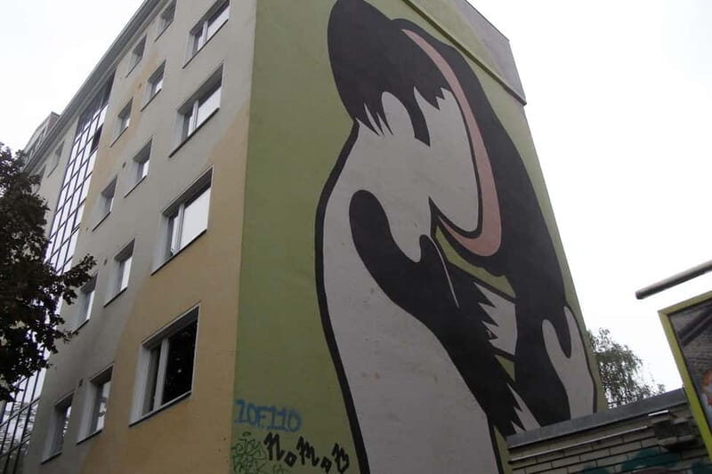 Private Alternative Berlin Tour -Murals, Graffiti and Squats - An In-Depth Look at the Alternative Berlin Tour