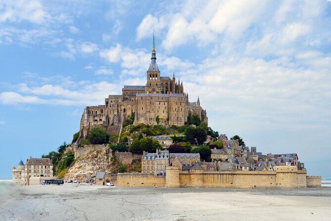 Private and Enchanted Escape to Mont-Saint-Michel from Le Havre - Key Points