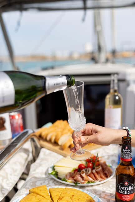 Private and exclusive sailboat in the Bay of Palma and surrounding areas - Key Points