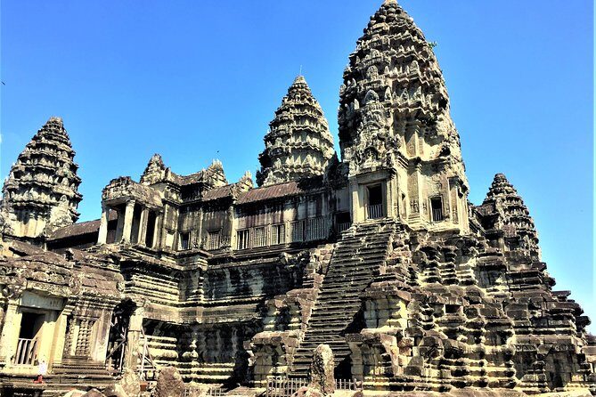 Private Angkor Sunrise Bayon Ta Prohm Bonteay Srie Vip Tour - The Sum Up