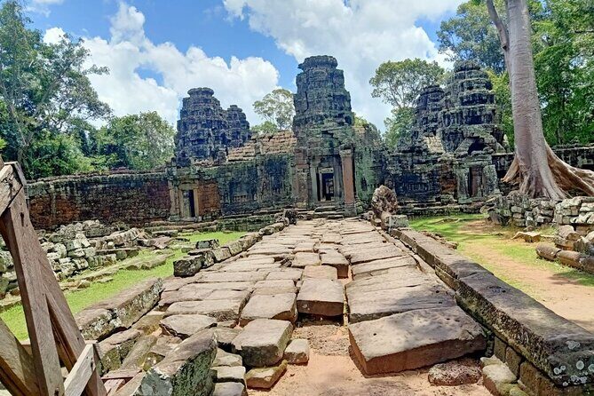 Private Angkor Wat Guided Sunset Tour - Who Should Book This Tour?