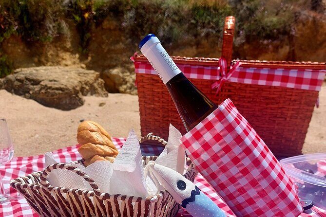 Private Arrábida & Sesimbra Jeep Tour: Beach Picnic from Lisbon - Key Points