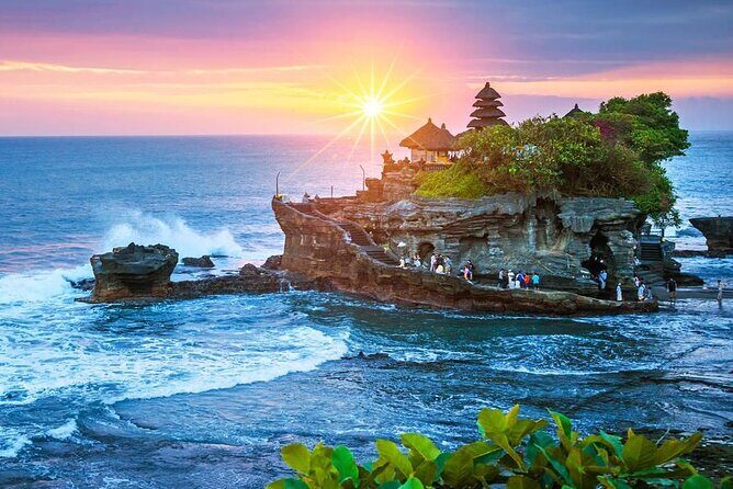 Private Arrival Transfer: Bali Airport to Hotel with Minibus Toyota HiAce up to 12 Pax - Key Points