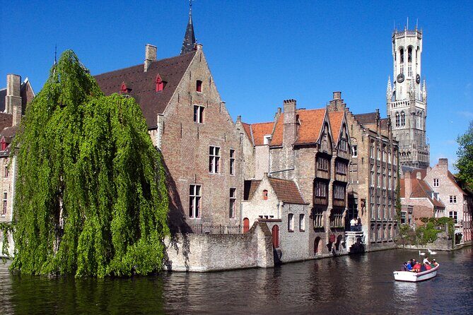 Private Arrival Transfer from Brussels Airport to Bruges with Business car - The Sum Up