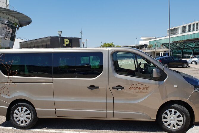 Private Arrival Transfer: from Geneva Airport to Gstaad Saanen - FAQs