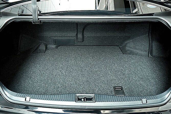 Private arrival Transfer from Kansai airport to Osaka city - Meeting Point & Drop-offs