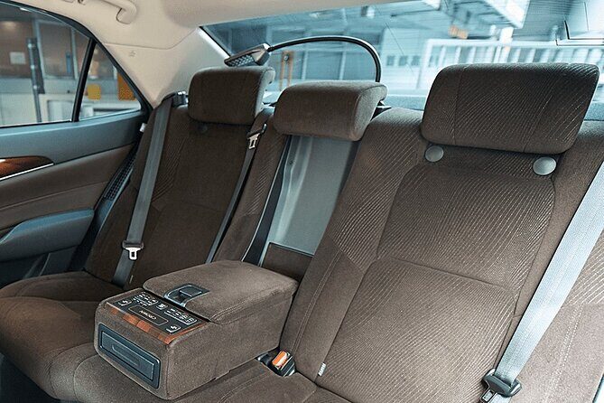 Private arrival Transfer from Kansai airport to Osaka city - From Mixed to Consistent Experiences: What Reviewers Say