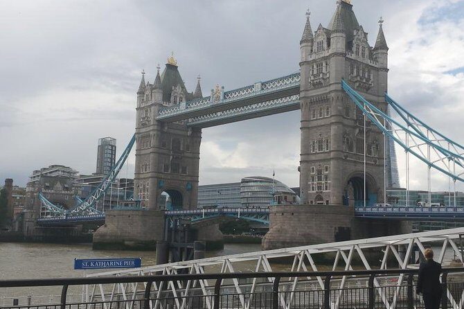 Private Arrival Transfer: Gatwick Airport to Central London - Analyzing the Value