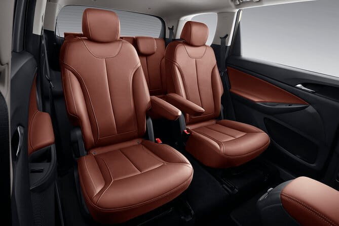 Private Arrival Transfer:Any Chengdu Railway Station to City Hotel - The Value and Practicalities