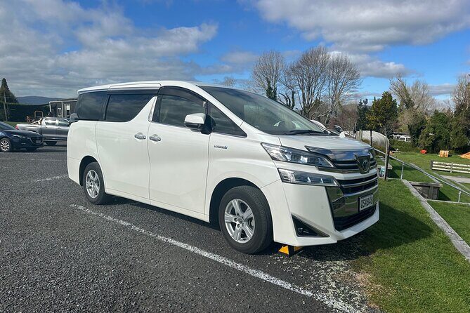 Private Auckland Airport Transfer: to/from City Hotels in Minivan - Detailed Review
