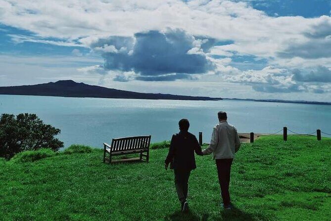 Private Auckland Highlight Day Tour - Authentic Guide Stories and Local Insights