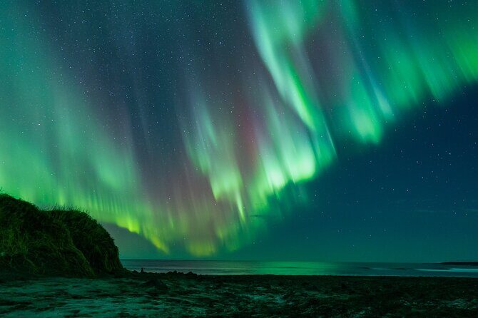 Private Aurora Hunt with Photos in Super Defender - The Cost and Value