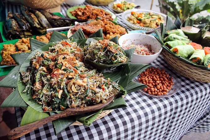 PRIVATE Authentic Balinese Cooking Class in Ubud at Putu's Home - Key Points
