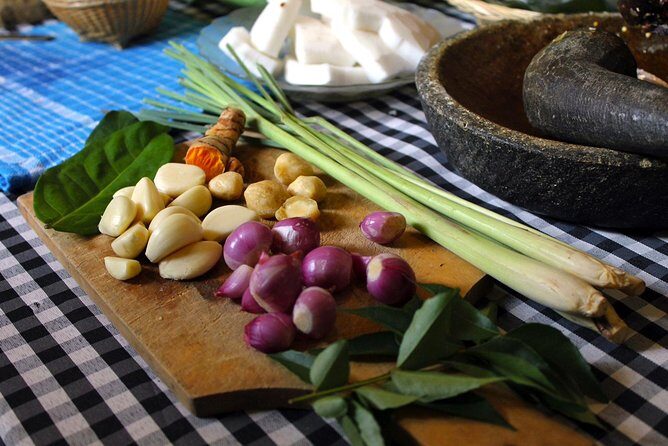 PRIVATE Authentic Balinese Cooking Class in Ubud at Putu's Home - The Meal and Cultural Insights