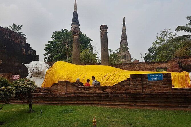 PRIVATE Ayutthaya + SUNSET Boat Tour + Light up The NIGHT - The Sum Up