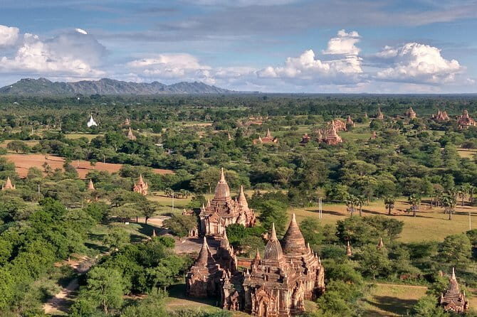 Private Bagan day tour by car with horse cart - Discovering Bagan’s Temples and Pagodas