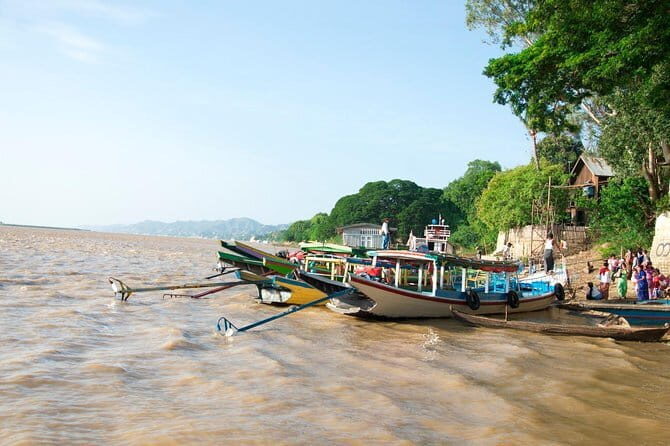 Private Bagan day tour by car with horse cart - FAQ