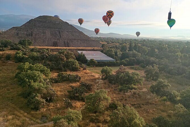 Private Balloon Over The Pyramids for Couples - Is It Worth the Cost?