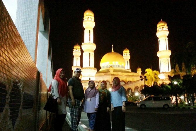 Private Bandar by Night Tour - Who Should Consider This Tour?