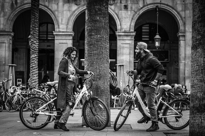 Private Barcelona E-Bike Photography Tour - Discovering Barcelona on Two Wheels