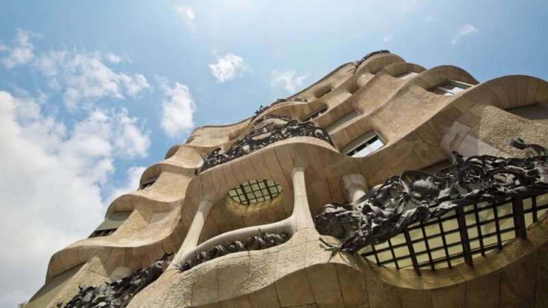 Private Barcelona Modernism and Gaudí Walking Tour - What Makes This Tour Stand Out?