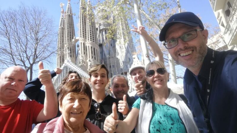 Private Barcelona Modernism and Gaudí Walking Tour - The Experience and Practicalities