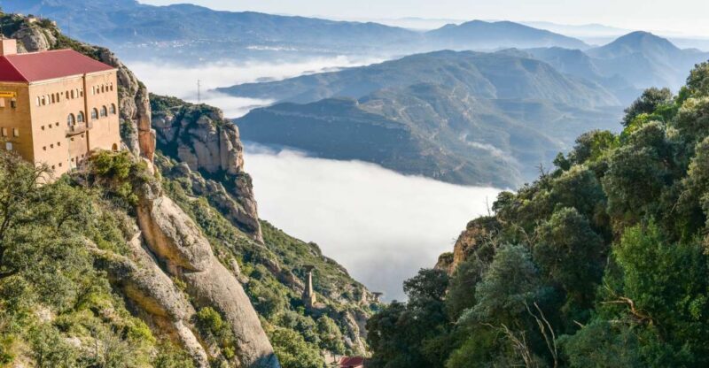 Private Barcelona & Montserrat Tour with Pick-up - A Closer Look at the Itinerary