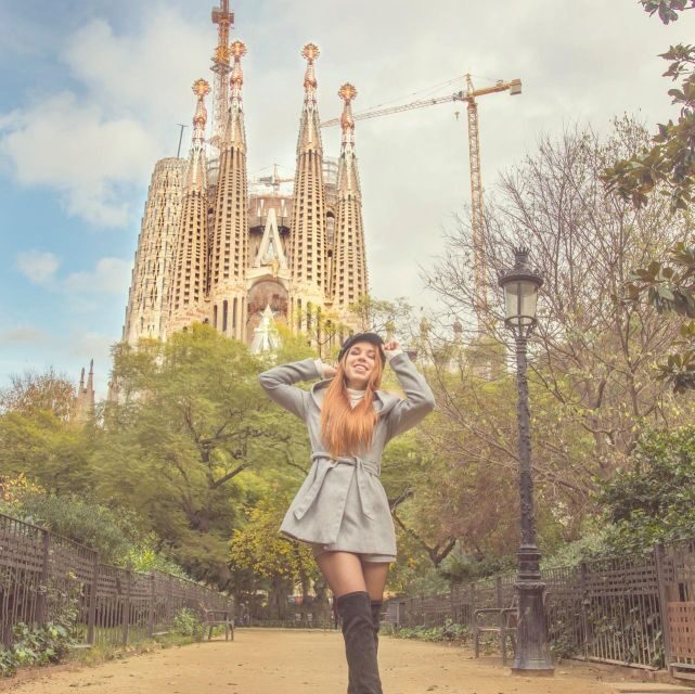 Private Barcelona & Montserrat Tour with Pick-up - Transportation & Guide Experience