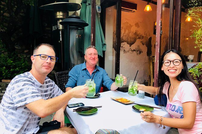 Private Beijing Night Tour: Drink like The Beijinger - Second Stop: Local Beer and Rice Wine