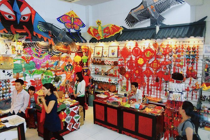 Private Beijing Shopping and Culture Day Tour including Panjiayuan Market - Exploring the Itinerary in Detail