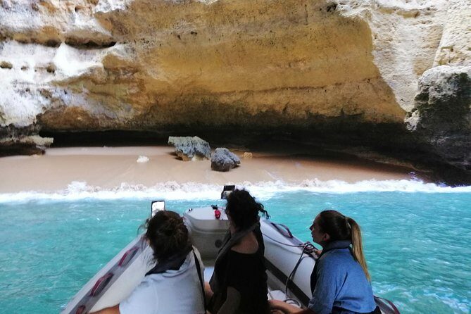 Private Benagil Caves Tour - the BEST way to visit the caves!! - Authentic Guest Experiences